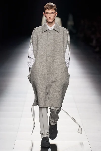 Look 5